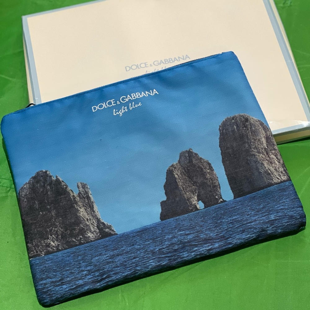 Néw Make Up Bag